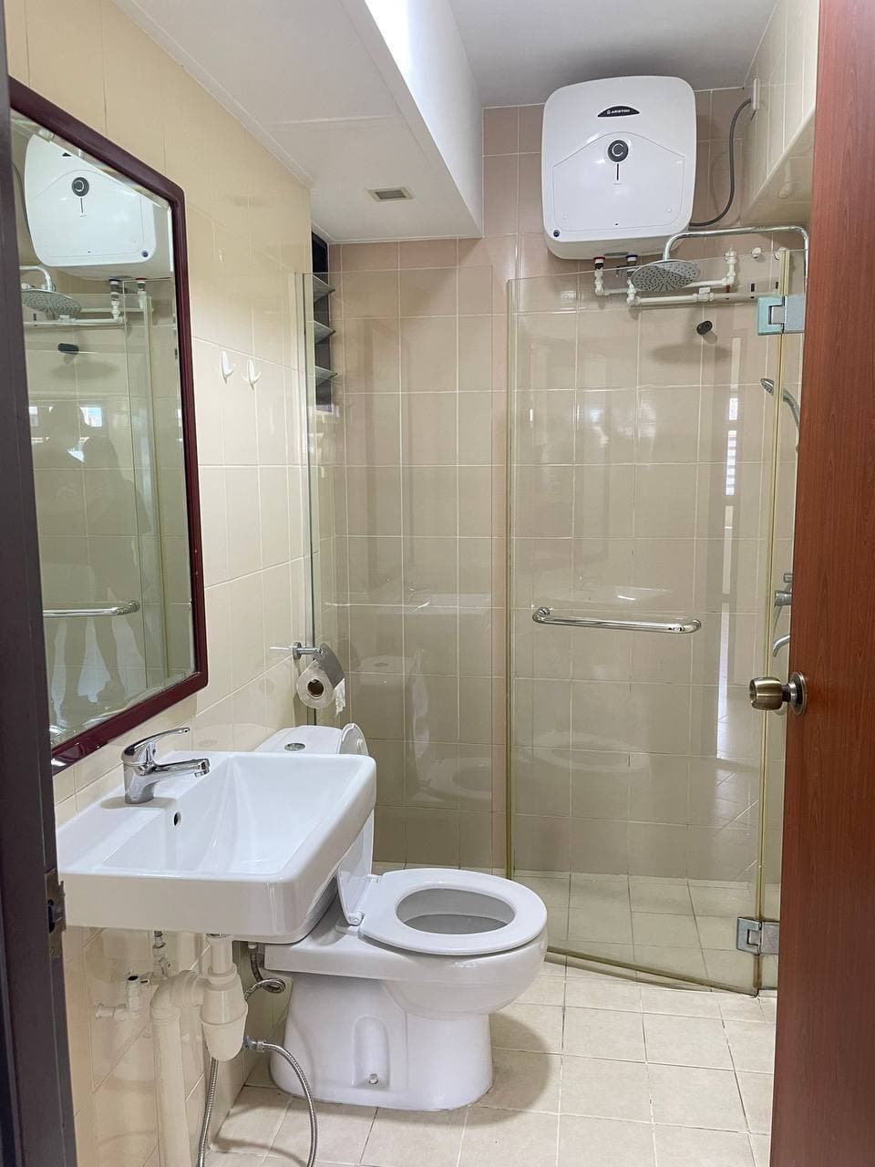 HDB ROOM in D16 Bedok