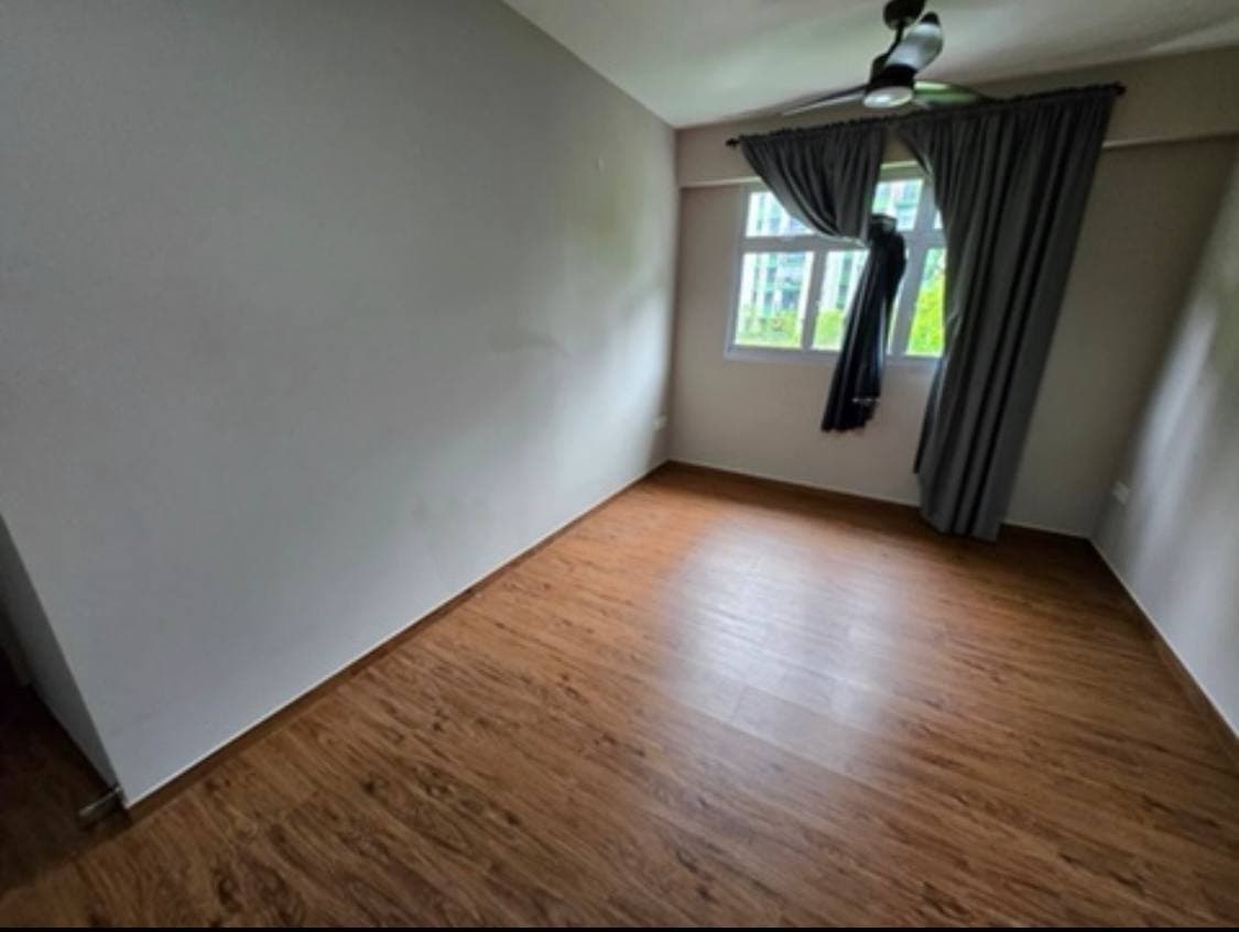 HDB ROOM in D18 Tampines