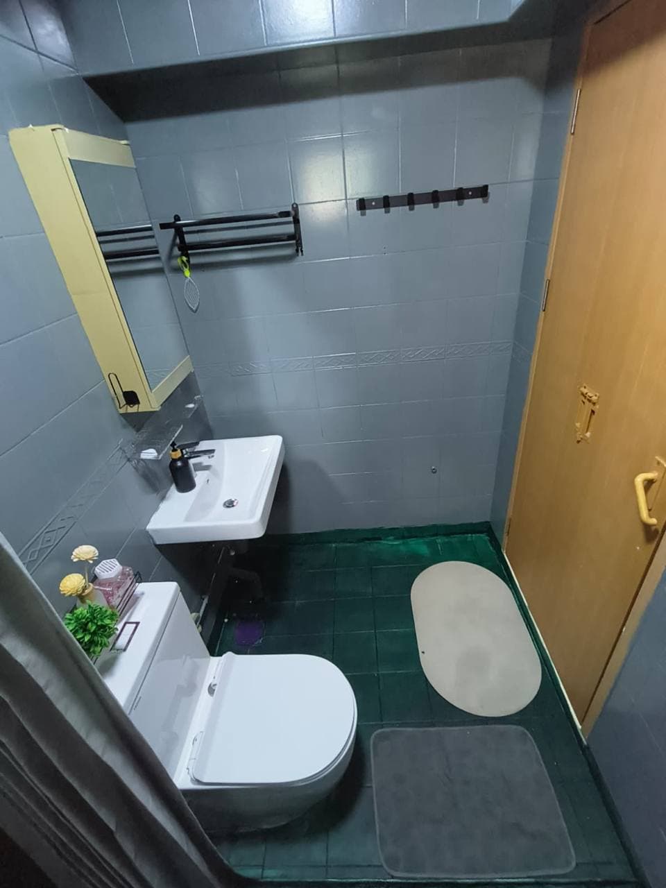 HDB ROOM in D27 Yishun