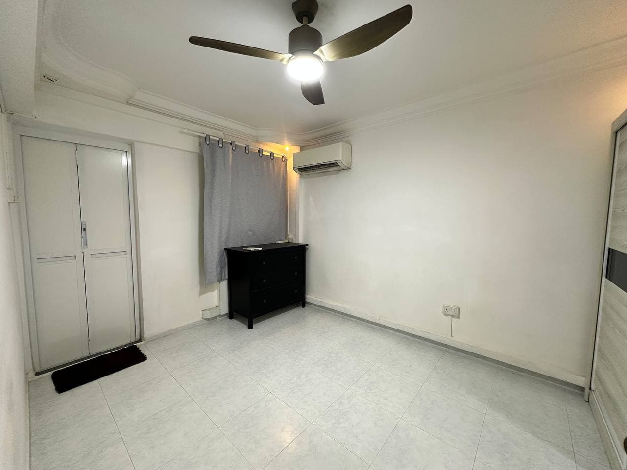 HDB Room · D18 Tampines